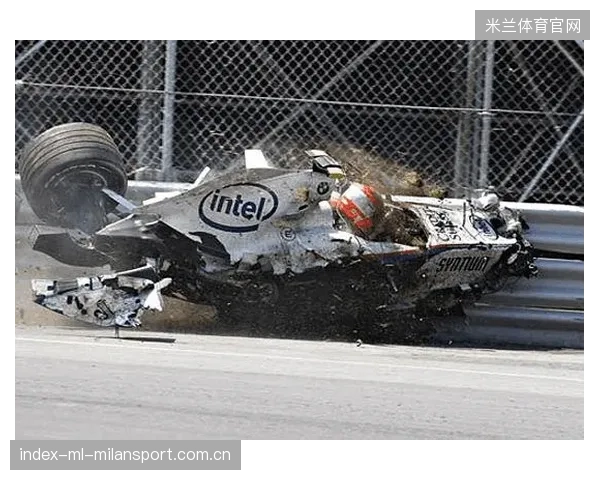 F1维修区惊魂一幕：车队喊停太晚，差点酿成连环撞